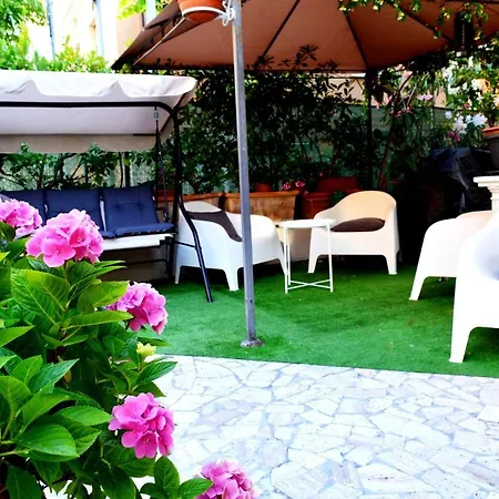 Konukevi In Guest - New Cirene Double Comfort With Breakfast Rimini