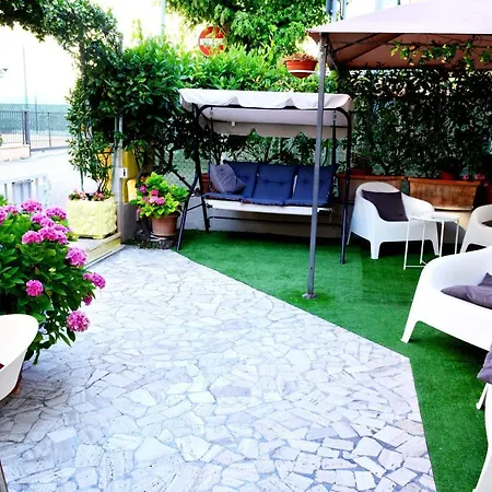In Guest - New Cirene Double Comfort With Breakfast Konukevi Rimini